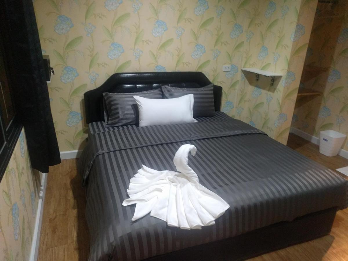 Gw Guesthouse Паттайя Экстерьер фото