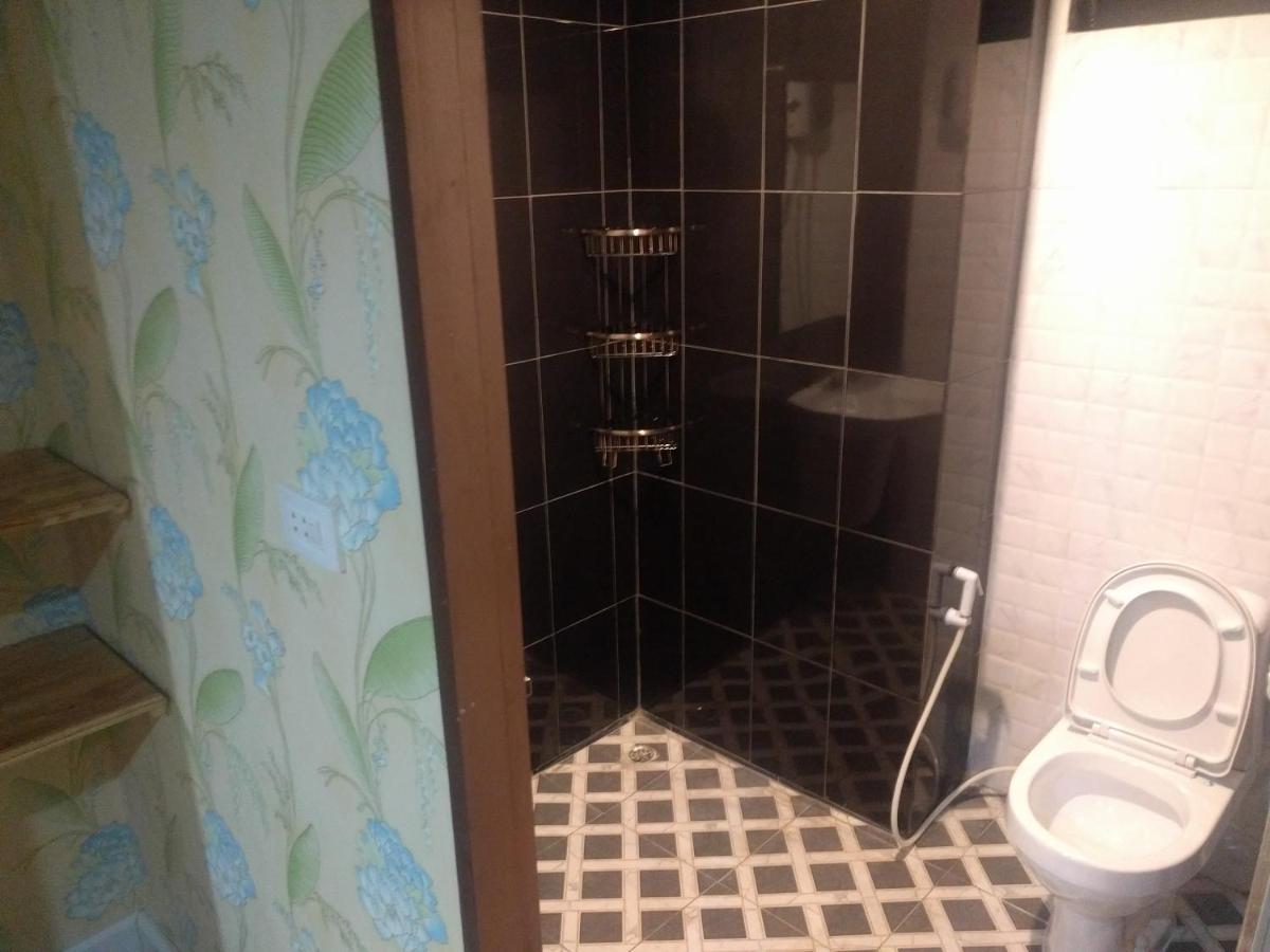 Gw Guesthouse Паттайя Экстерьер фото