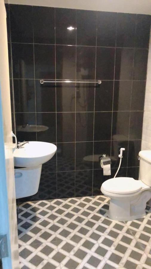Gw Guesthouse Паттайя Экстерьер фото
